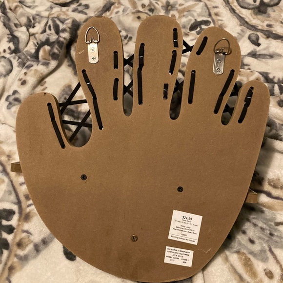 (3) Sports Themed Wall Decor - Picture 4 of 10